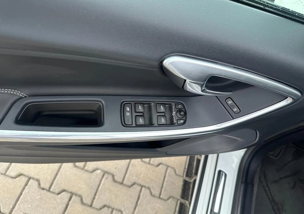 Volvo V60 cena 59800 przebieg: 182000, rok produkcji 2016 z Płock małe 781